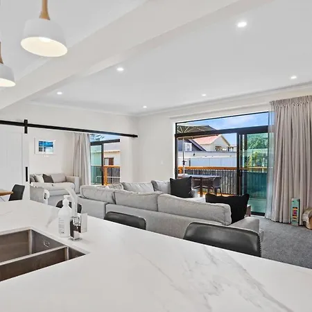 Leisure On Leo Villa Waihi Exterior photo