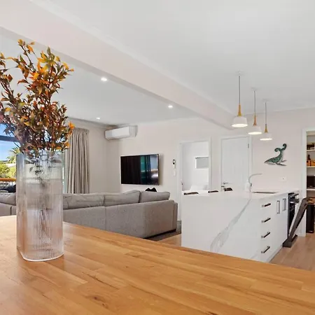 Leisure On Leo Villa Waihi Exterior photo