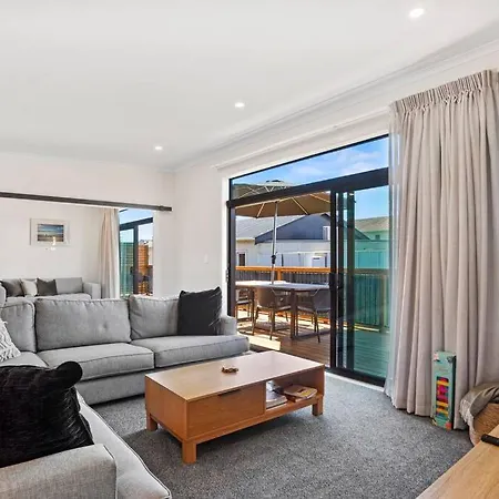 Leisure On Leo Villa Waihi Exterior photo