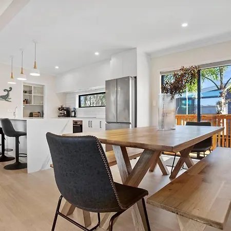 Leisure On Leo Villa Waihi Exterior photo